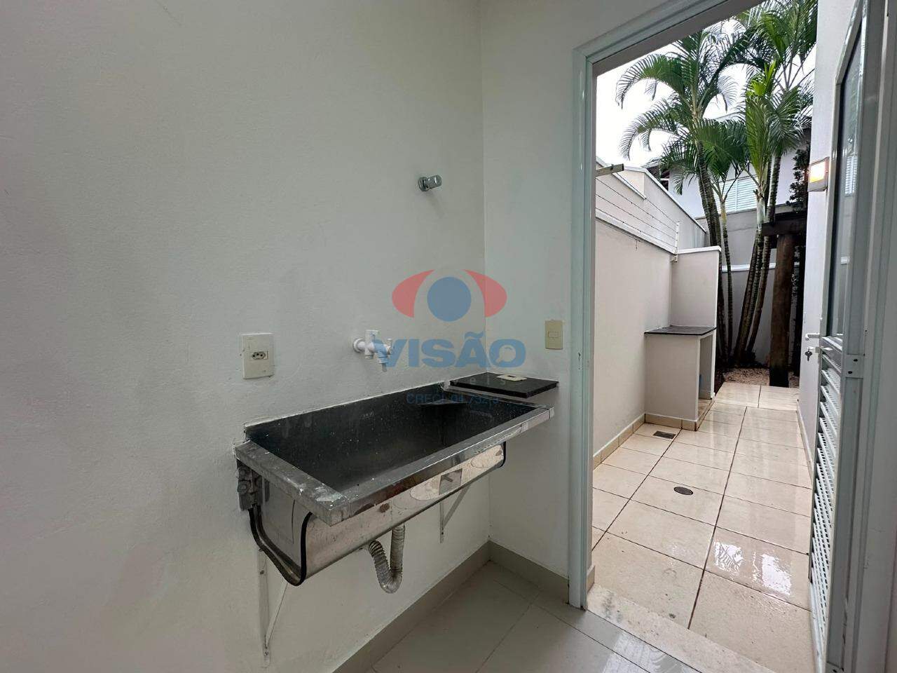 Casa em condomínio para aluguel no Villaggio Di Itaici: