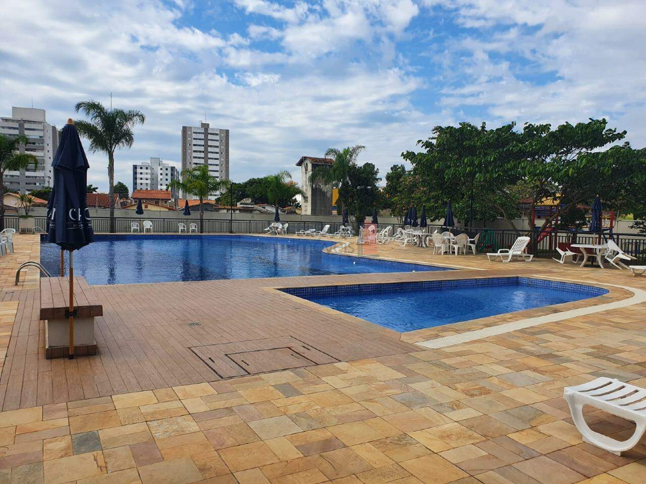 Apartamento para aluguel no Vila Jaboticabeira:
