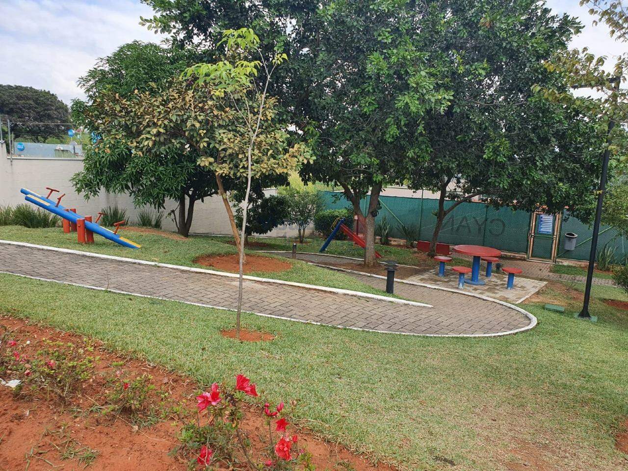 Apartamento para aluguel no Vila Jaboticabeira: