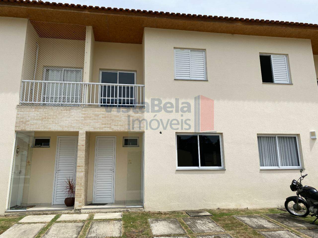 Casa em Condomínio para aluguel no Vila Areao: 