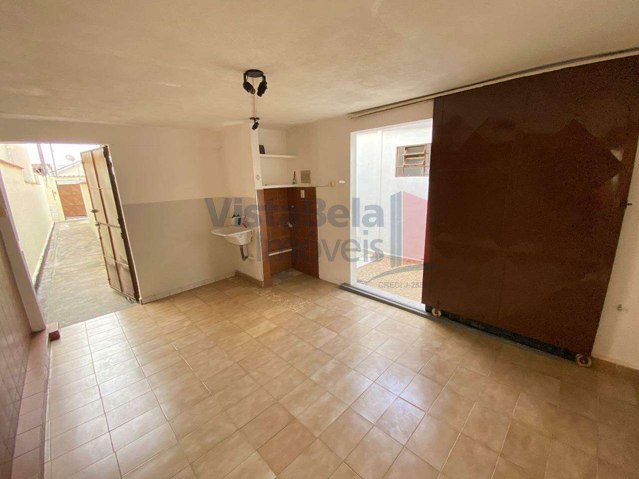 Casa para aluguel no Jardim Ana Emilia: 