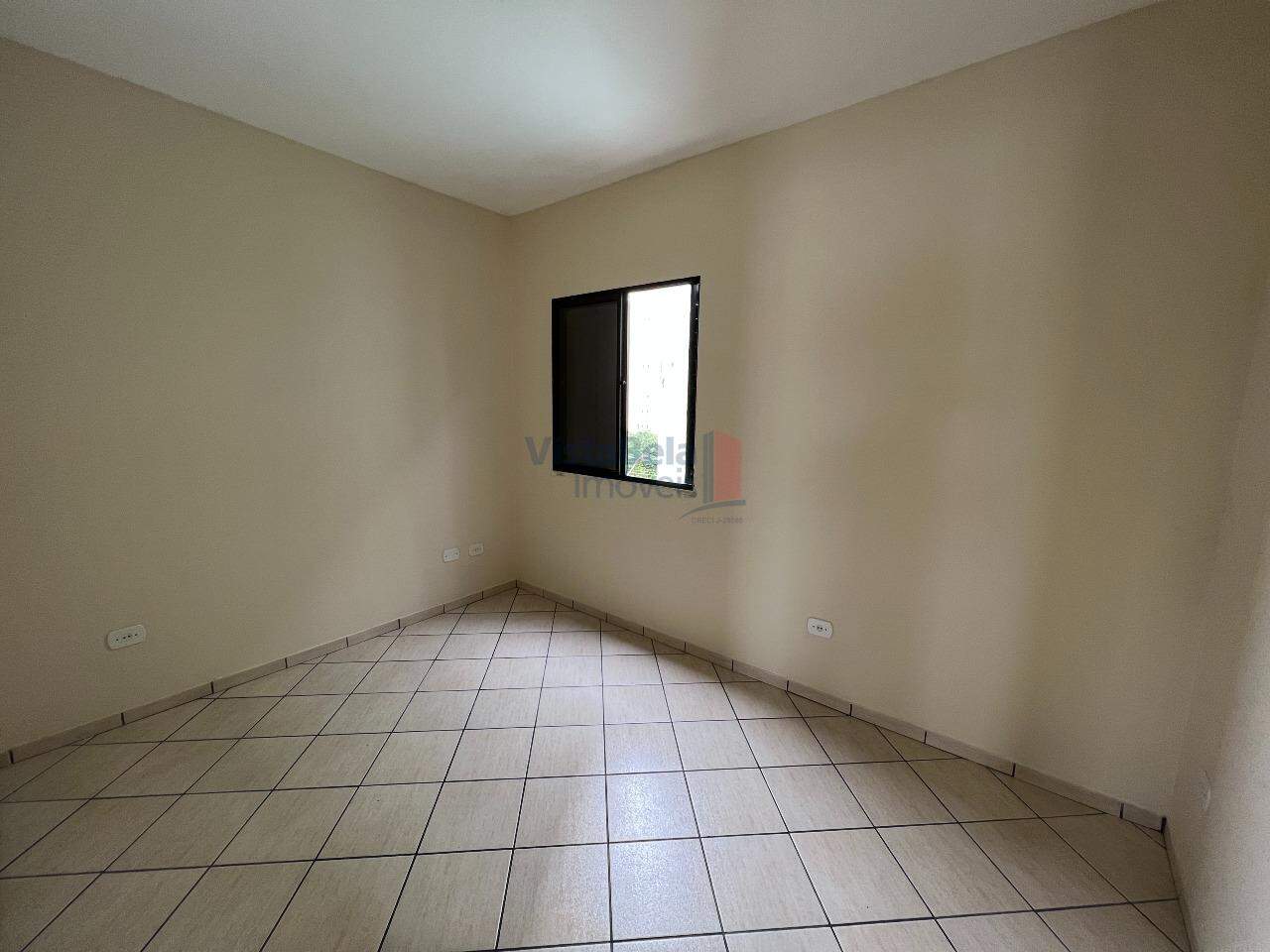 Apartamento para aluguel no Vila Areao: 
