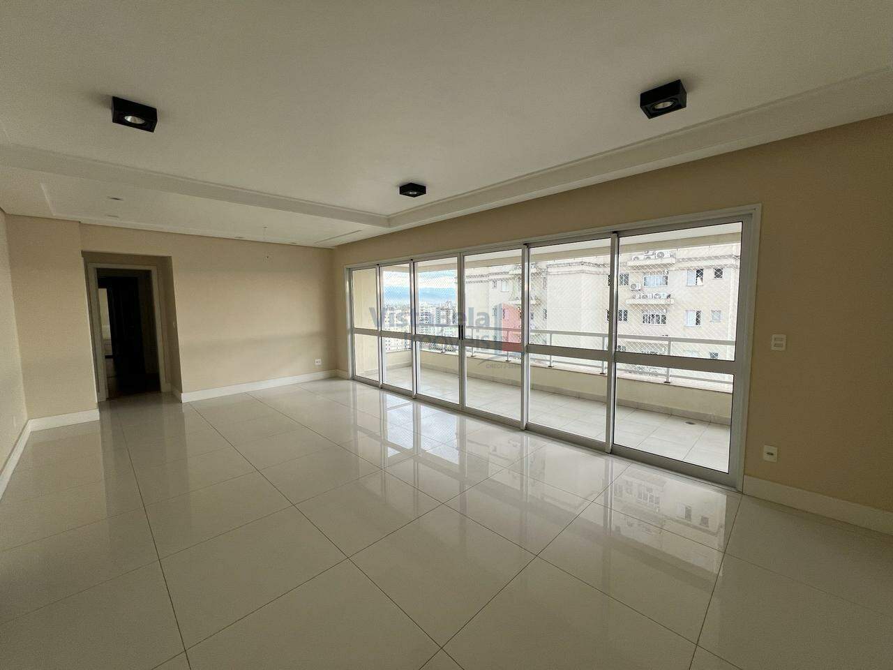 Apartamento para aluguel no Jardim das Nações: 