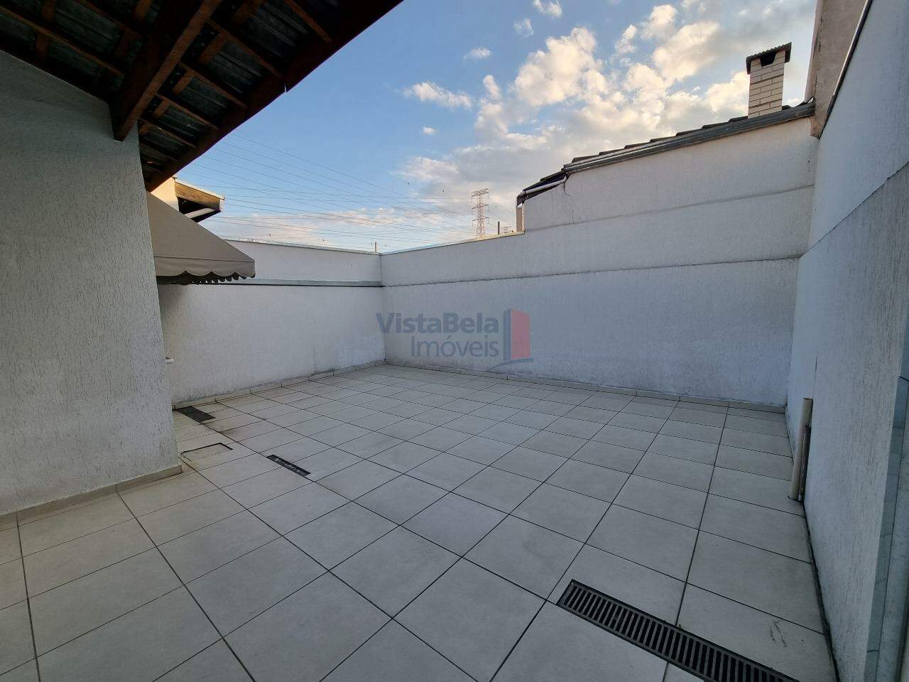 Casa à venda no Condomínio Residencial e Comercial Laguna: 