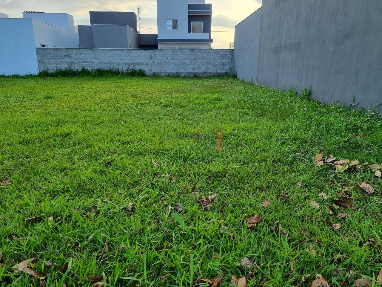 Lote em condomínio à venda no Residencial Maricá: 