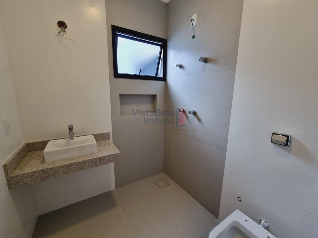 Casa em Condomínio à venda no Jardim de Alah: 