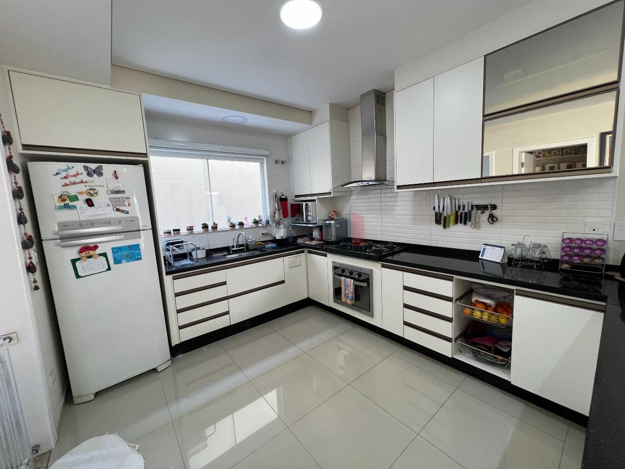 Casa em Condomínio à venda no Loteamento Residencial Campos do Conde III: 