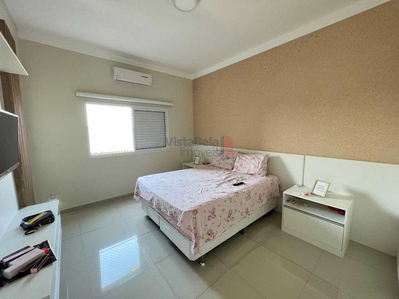 Casa em Condomínio à venda no Loteamento Residencial Campos do Conde III: 