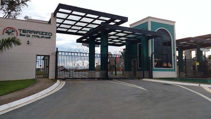 Lote em condomínio à venda no Piracangaguá: