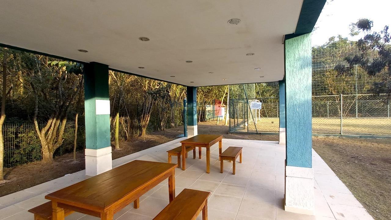 Lote em condomínio à venda no Piracangaguá: