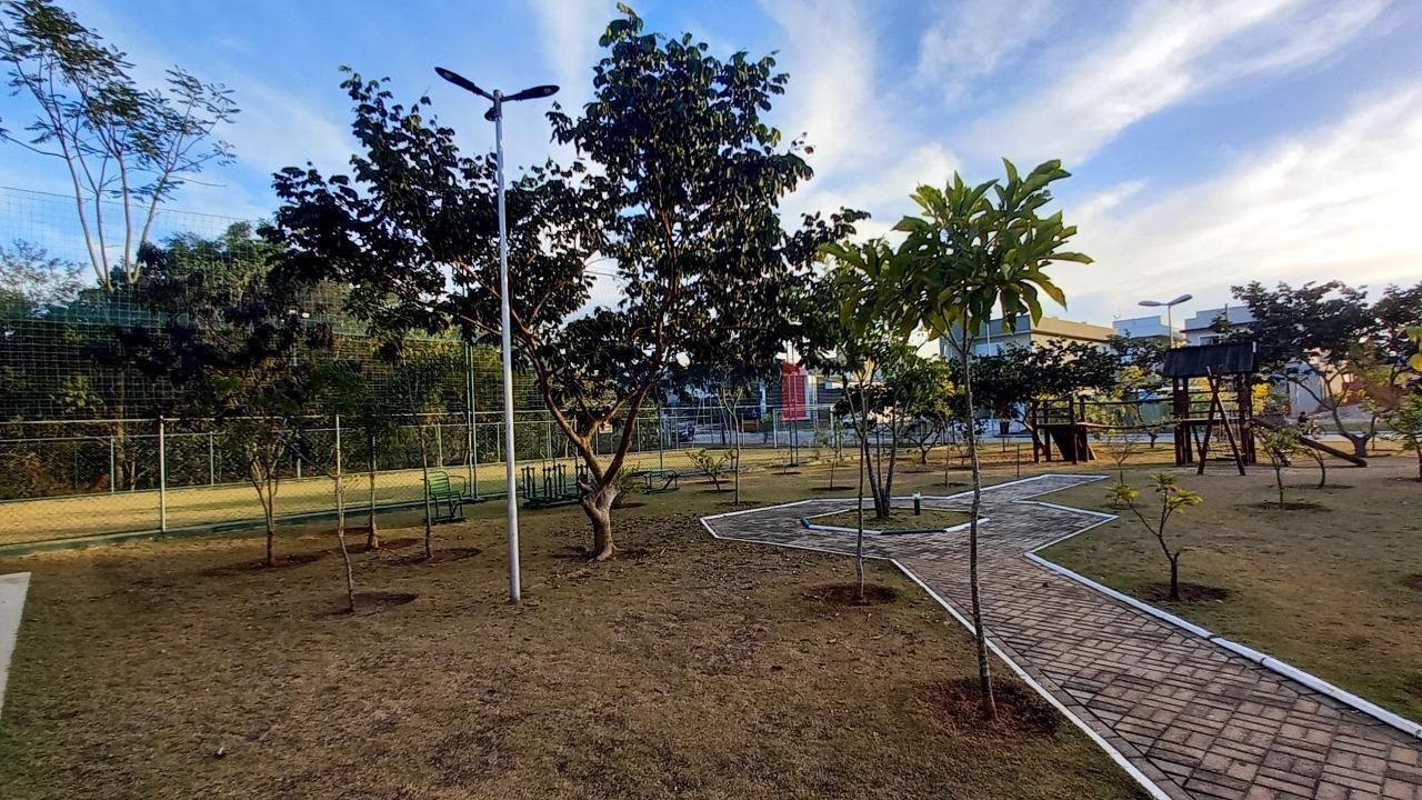 Lote em condomínio à venda no Piracangaguá: