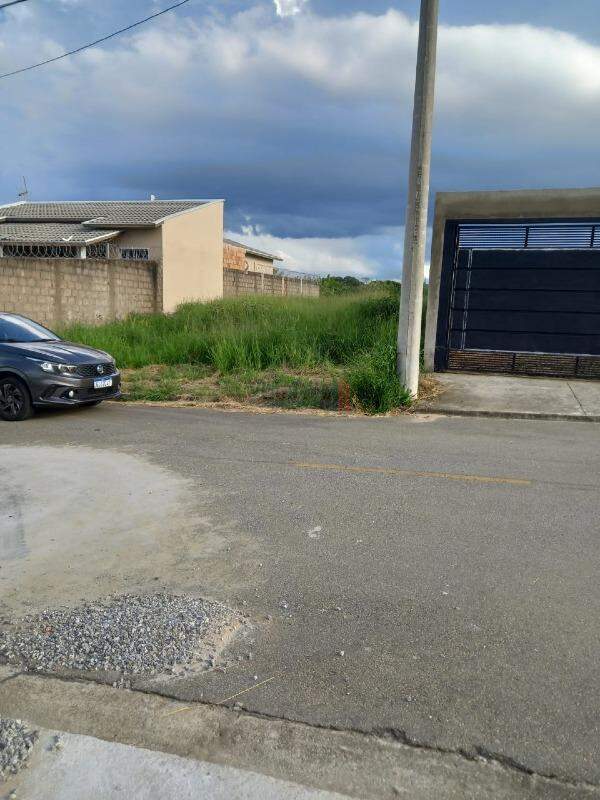 Terreno à venda no Residencial Antares: 