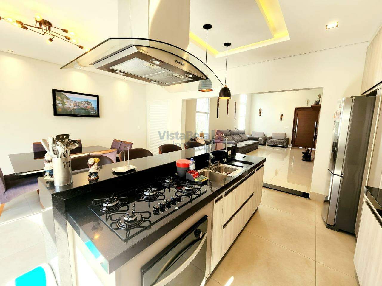 Casa em Condomínio à venda no Residencial Ouroville: 