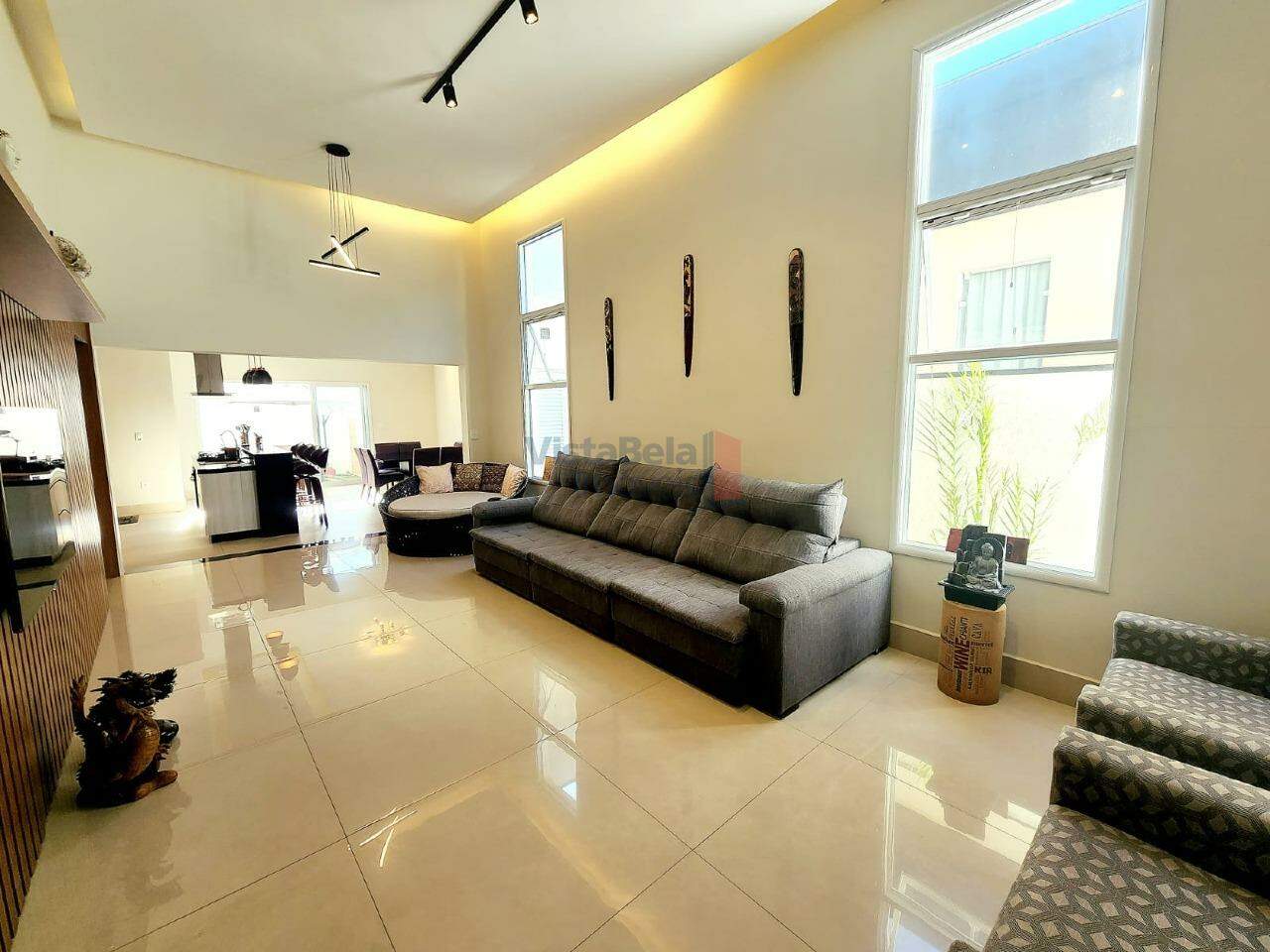Casa em Condomínio à venda no Residencial Ouroville: 