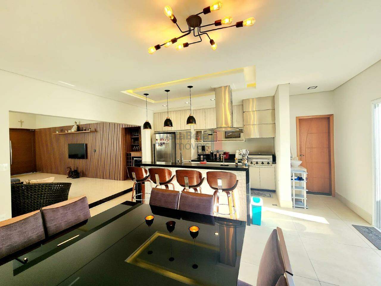 Casa em Condomínio à venda no Residencial Ouroville: 