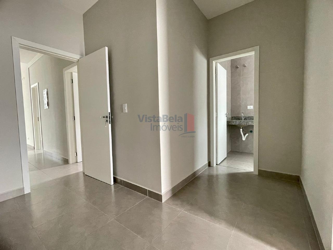 Casa em Condomínio à venda no Vale dos Cristais: 