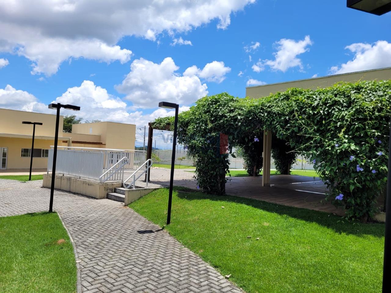 Lote em condomínio à venda no Vale dos Cristais: 