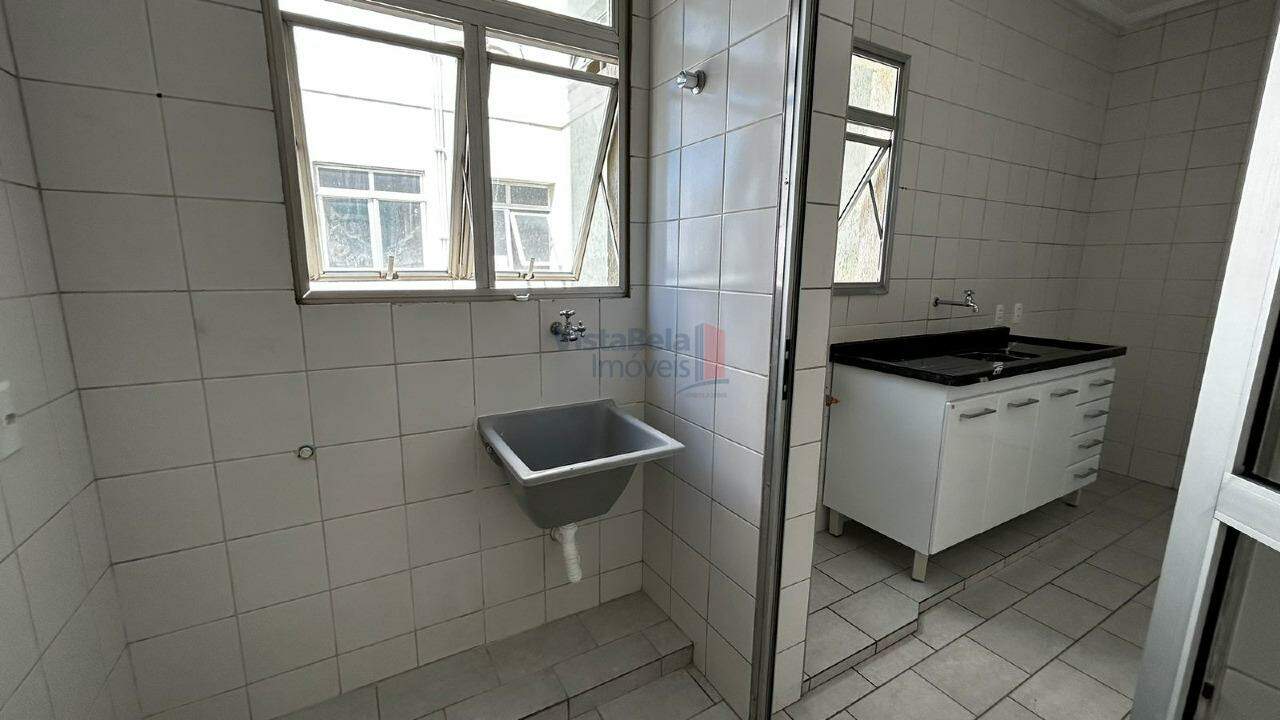 Apartamento para aluguel no Barranco: Foi colocado armário na cozinha