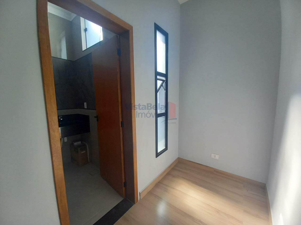 Casa em Condomínio à venda no Caminho Novo: 