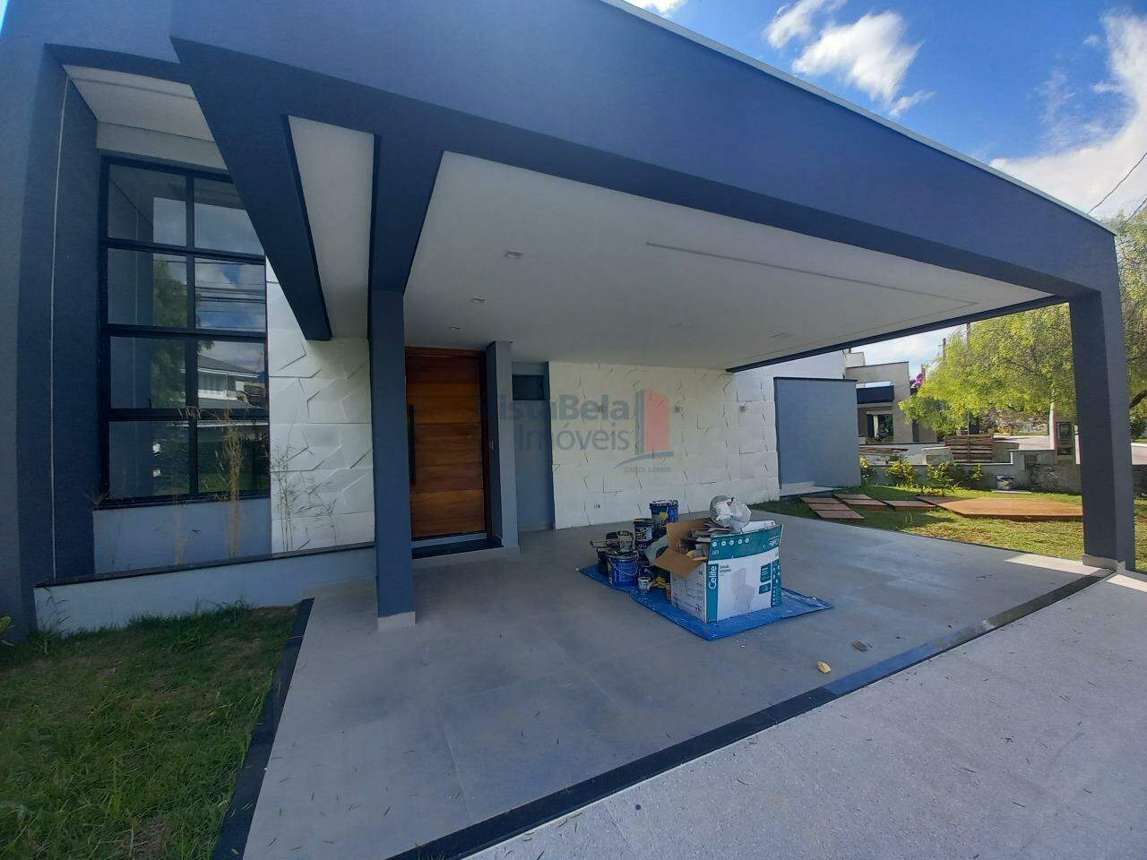 Casa em Condomínio à venda no Caminho Novo: 