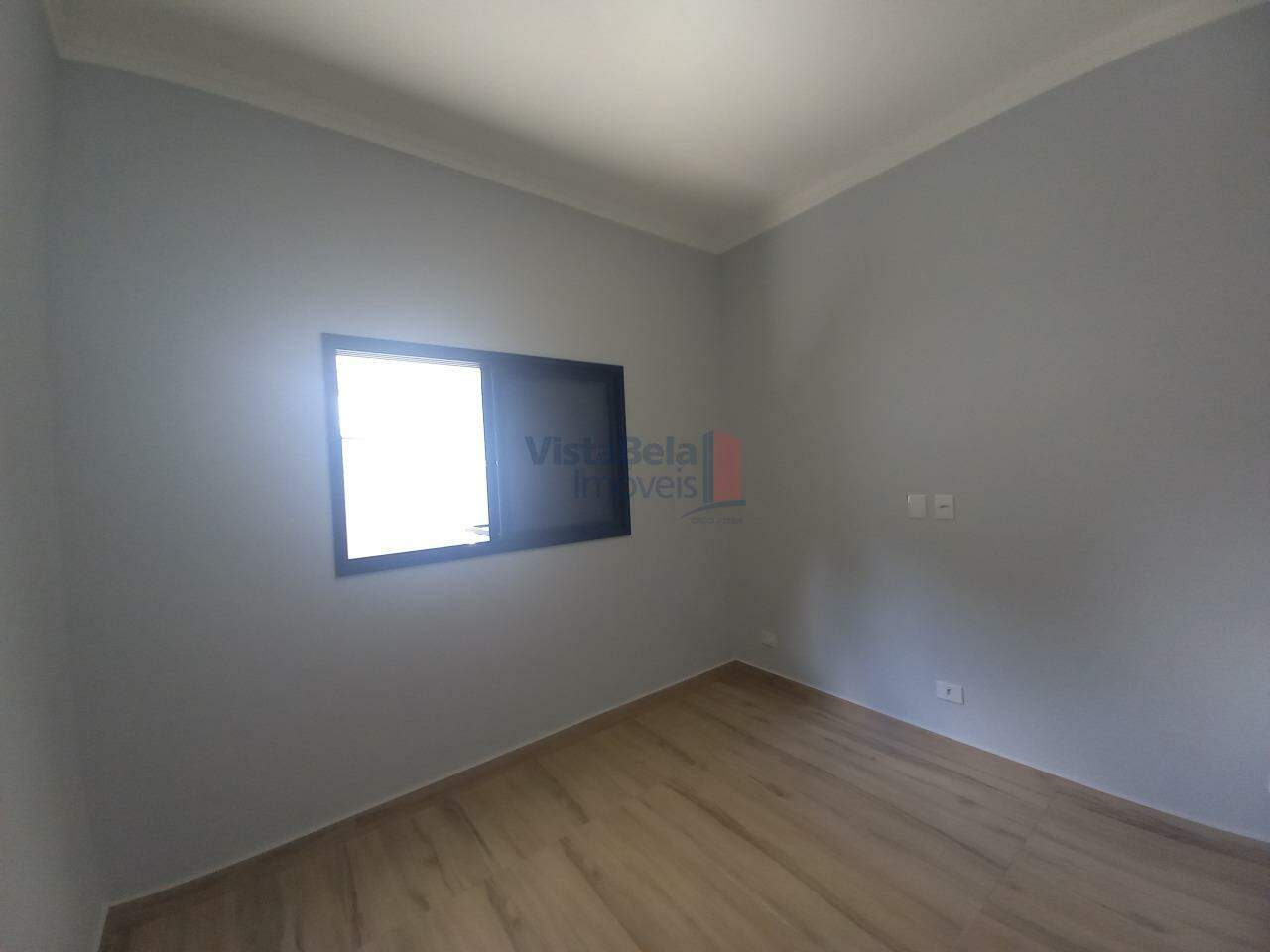 Casa em Condomínio à venda no Caminho Novo: 