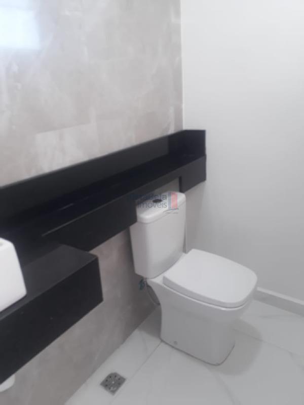 Casa em Condomínio à venda no Vale dos Cristais: 