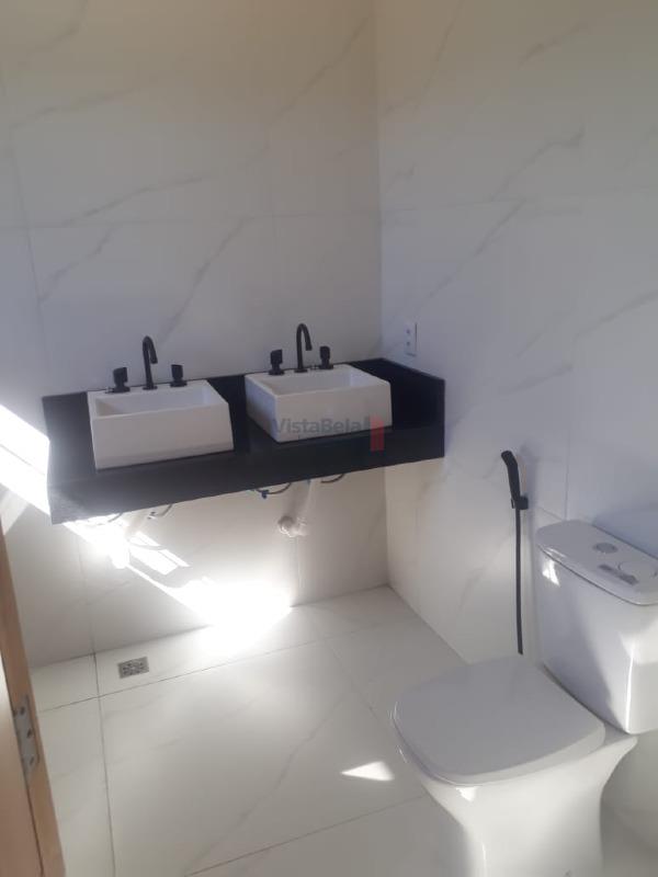 Casa em Condomínio à venda no Vale dos Cristais: 