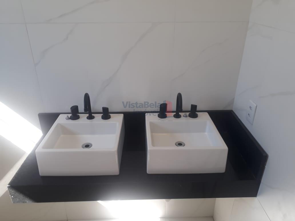 Casa em Condomínio à venda no Vale dos Cristais: 