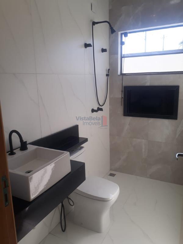 Casa em Condomínio à venda no Vale dos Cristais: 