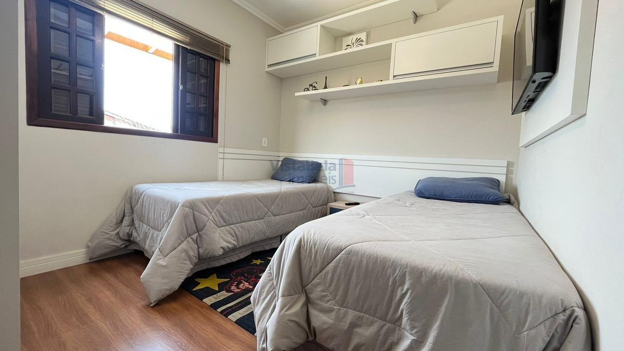 Casa em Condomínio à venda no Jardim Hipica Pinheiro: 