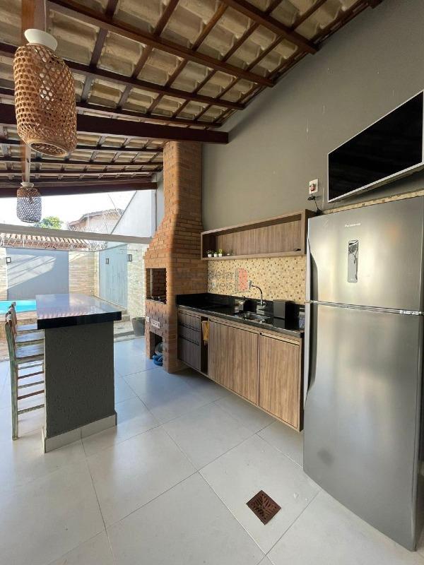 Casa em Condomínio à venda no Jardim Hipica Pinheiro: 