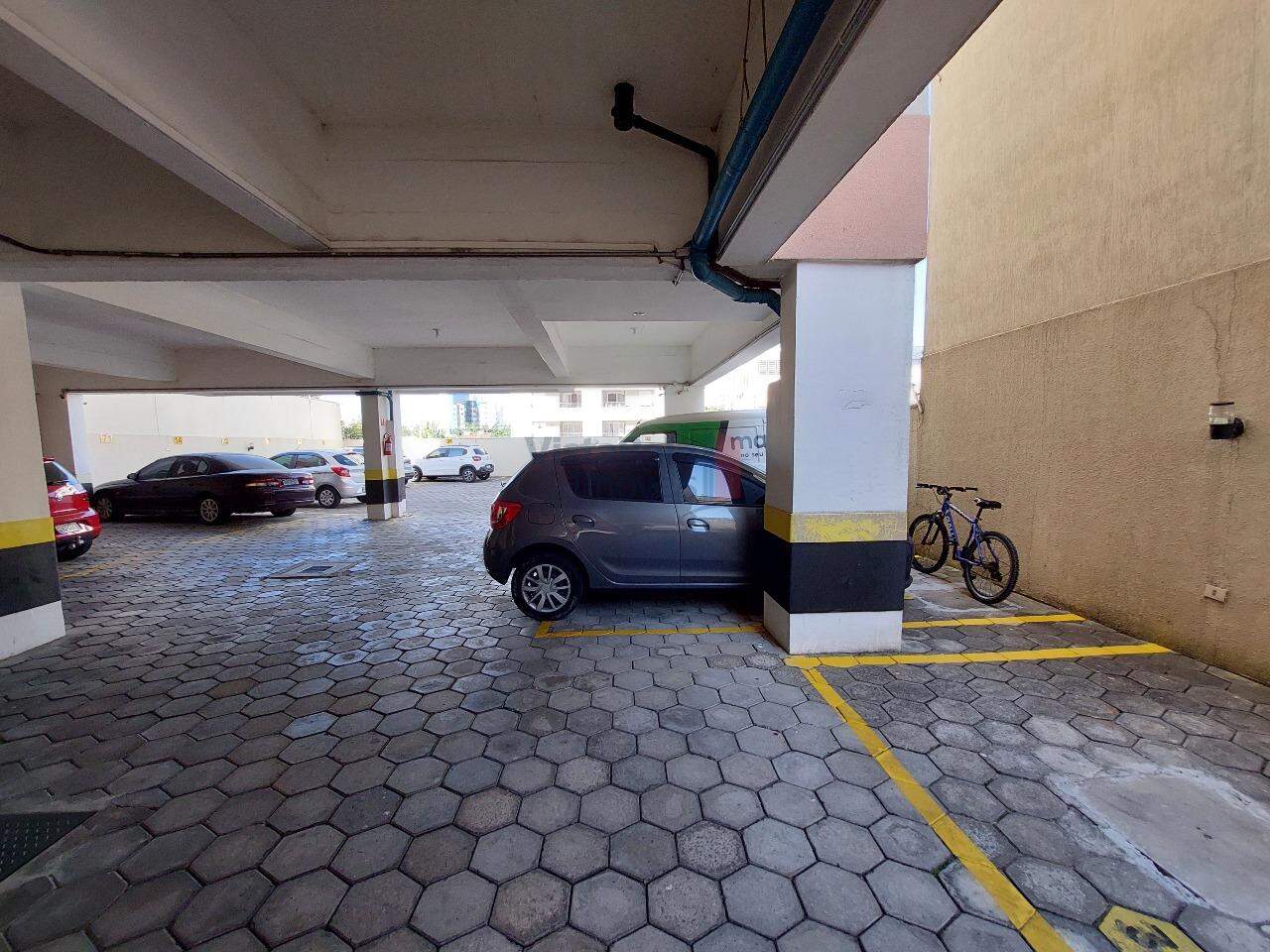 Apartamento para aluguel no Centro: 