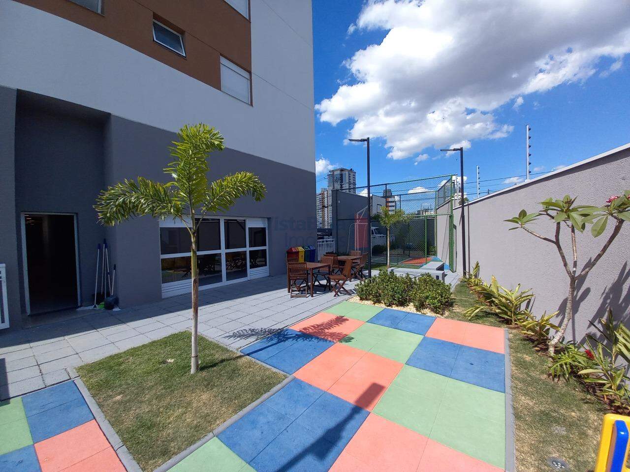 Apartamento à venda no Loteamento Residencial e Comercial Bosque Flamboyant: 