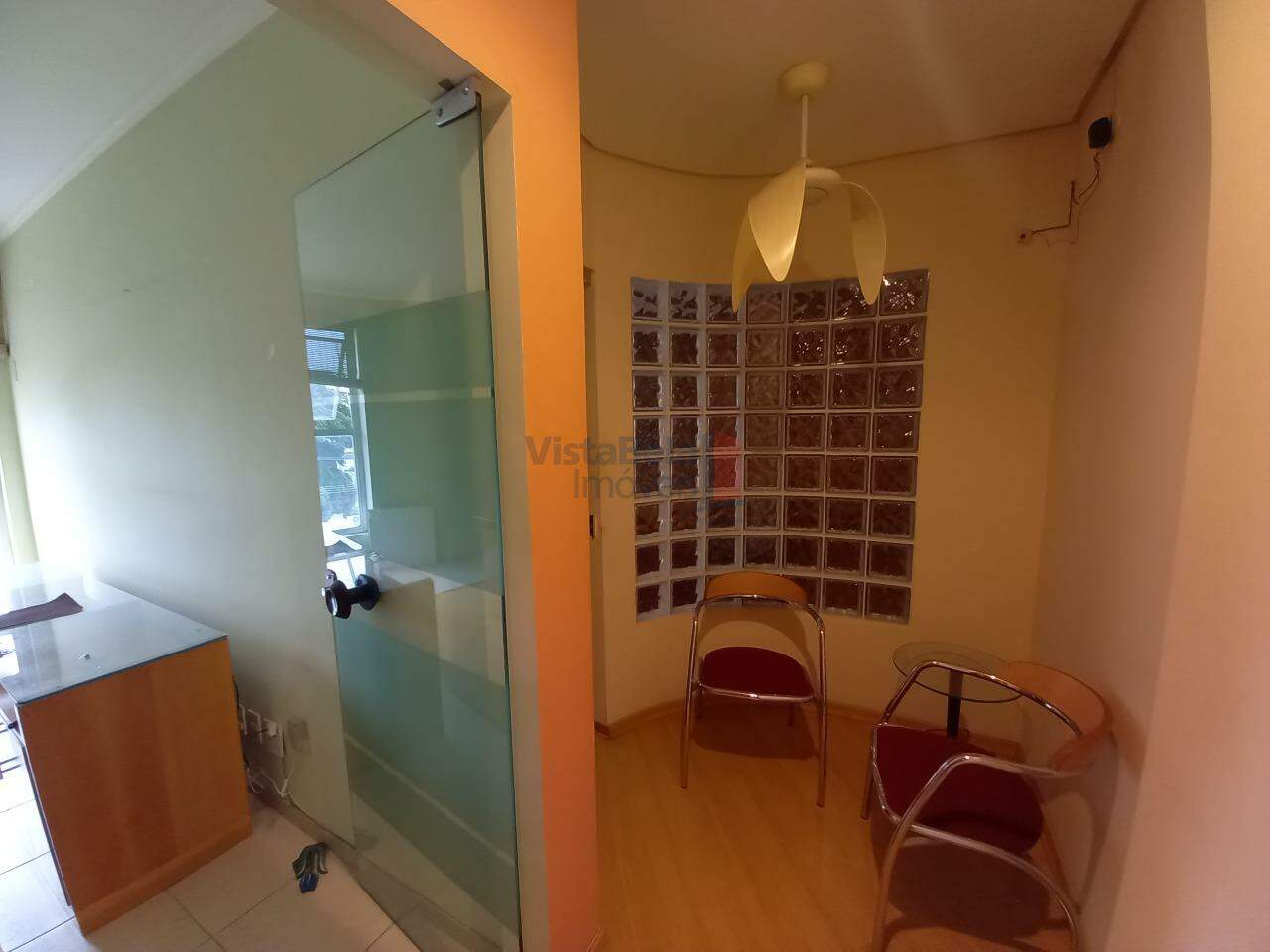 Sala à venda no Centro: 