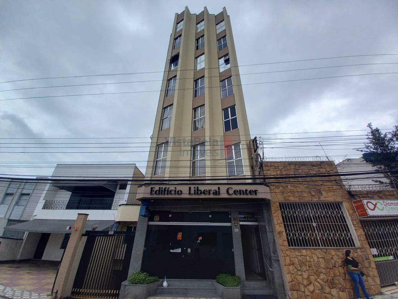 Sala à venda no Centro: 