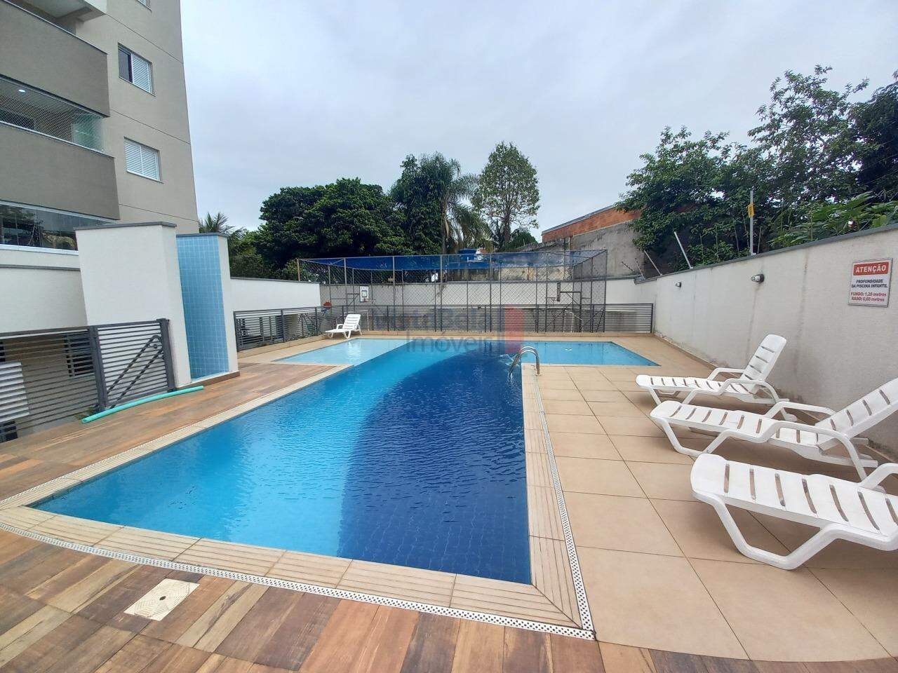 Apartamento à venda no Granjas Santa Terezinha: 