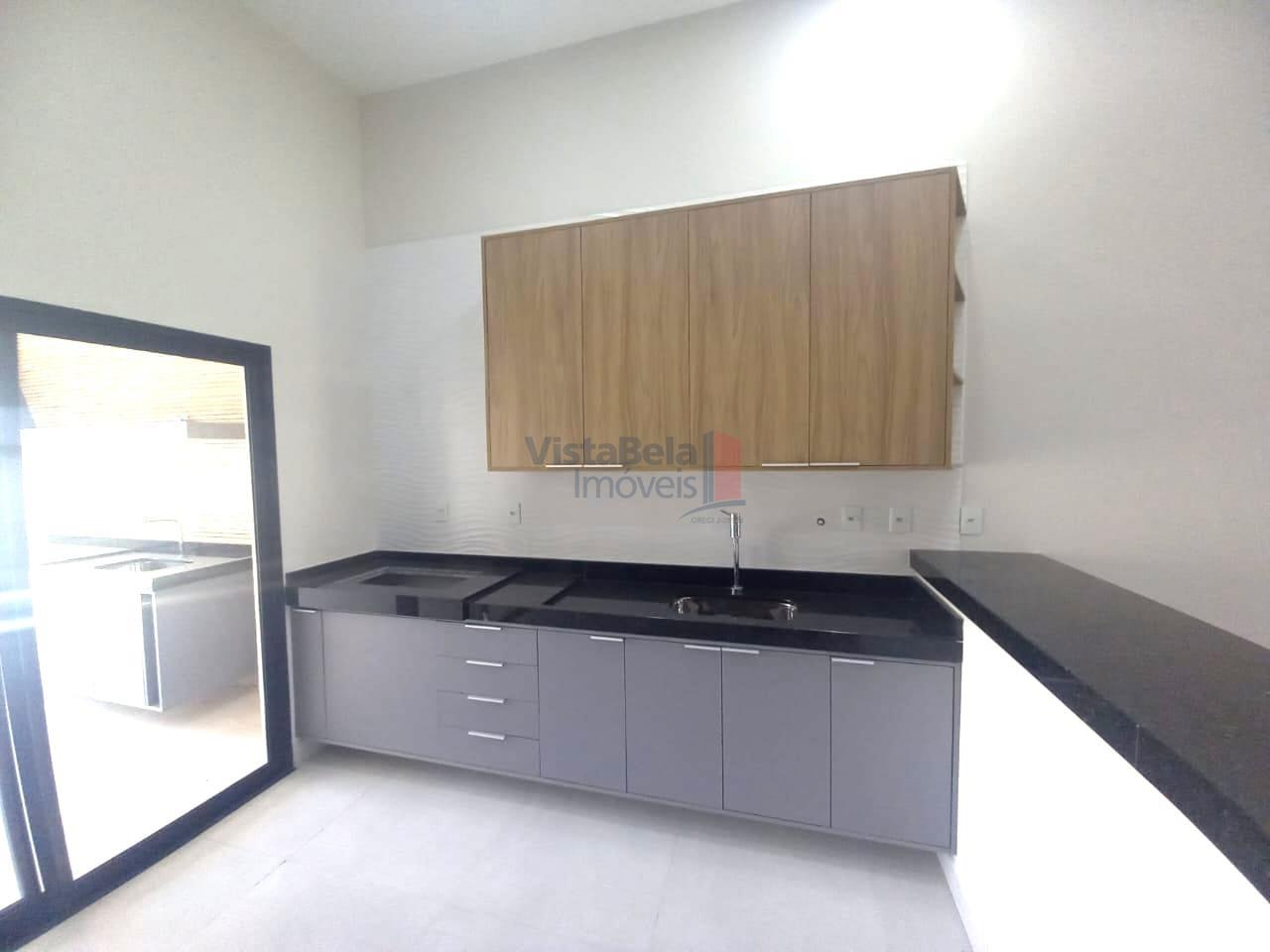 Casa em Condomínio à venda no Loteamento Residencial Campos do Conde II: COZINHA