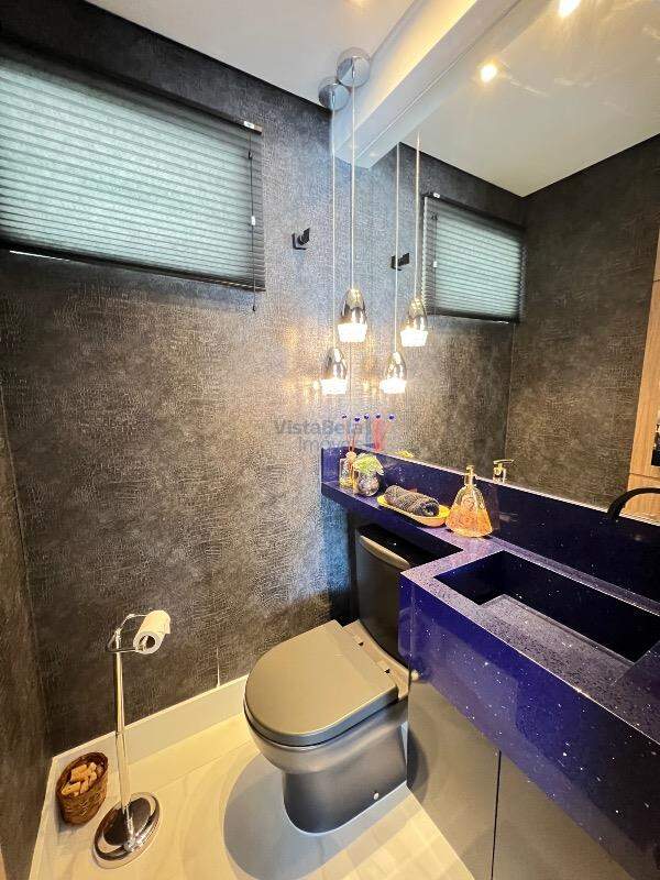 Apartamento à venda no Centro: Lavabo