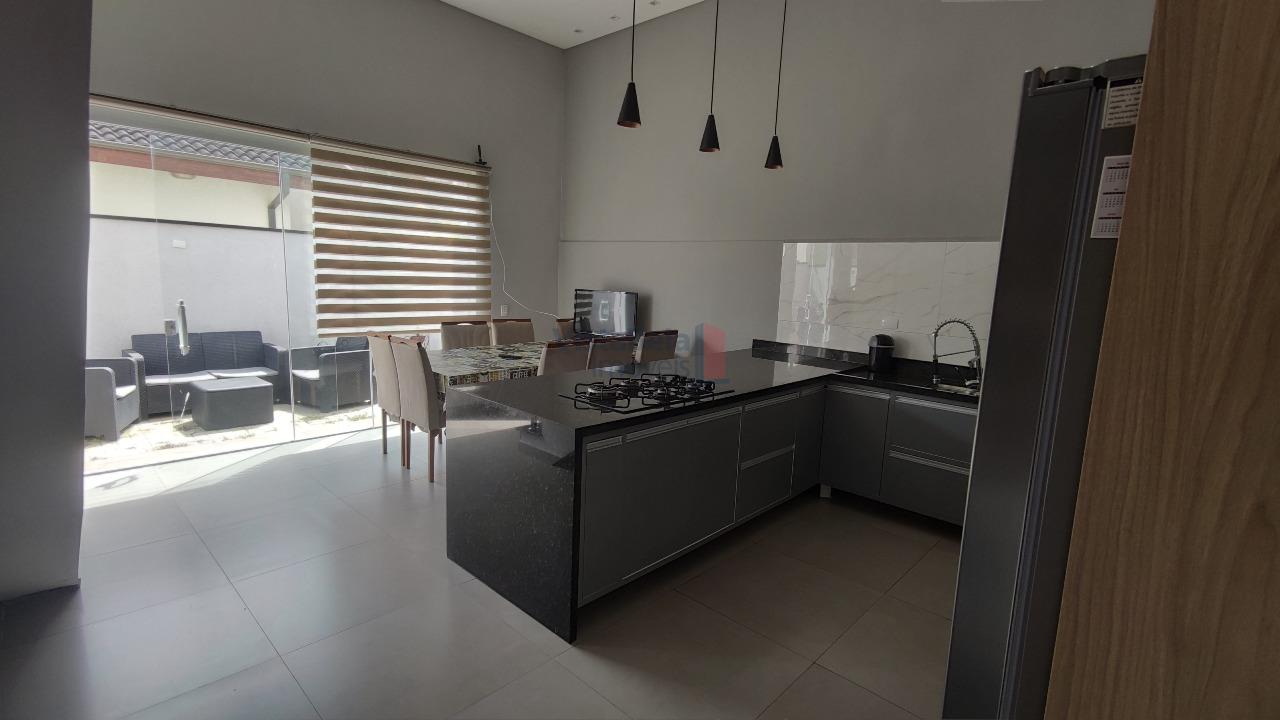 Casa em Condomínio à venda no Loteamento Pinheiros de Tremembé: 