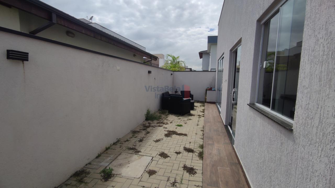 Casa em Condomínio à venda no Loteamento Pinheiros de Tremembé: 