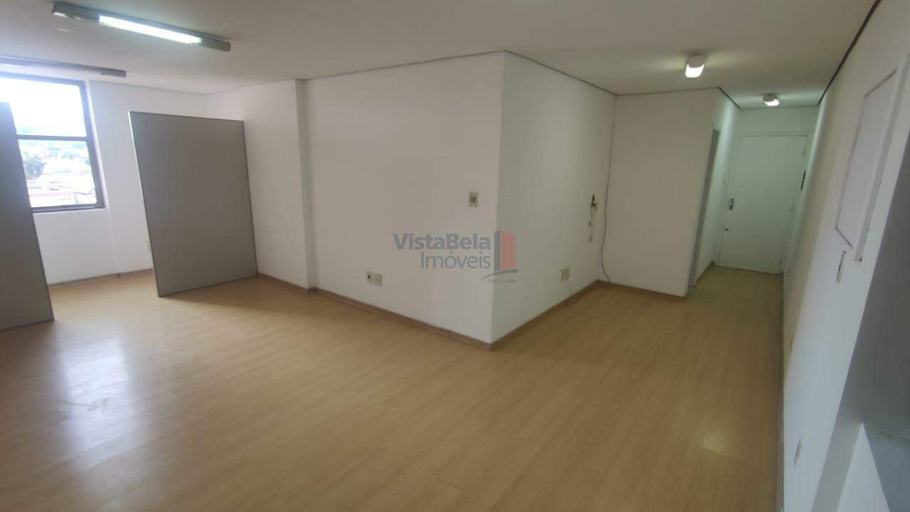 Sala à venda no Centro: 