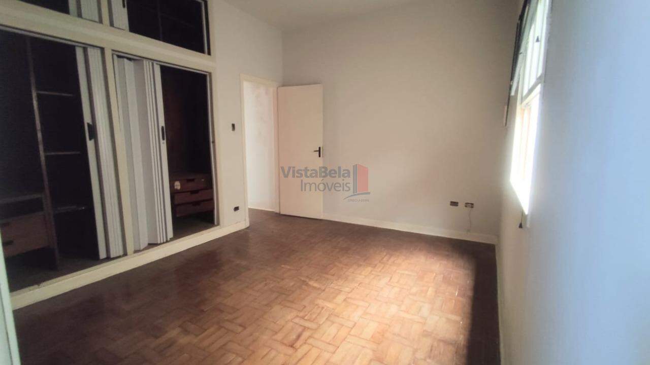 Casa à venda no Centro: 
