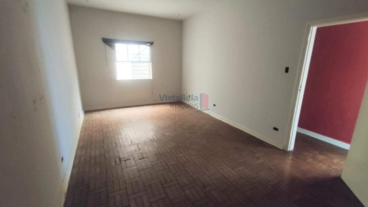 Casa à venda no Centro: 
