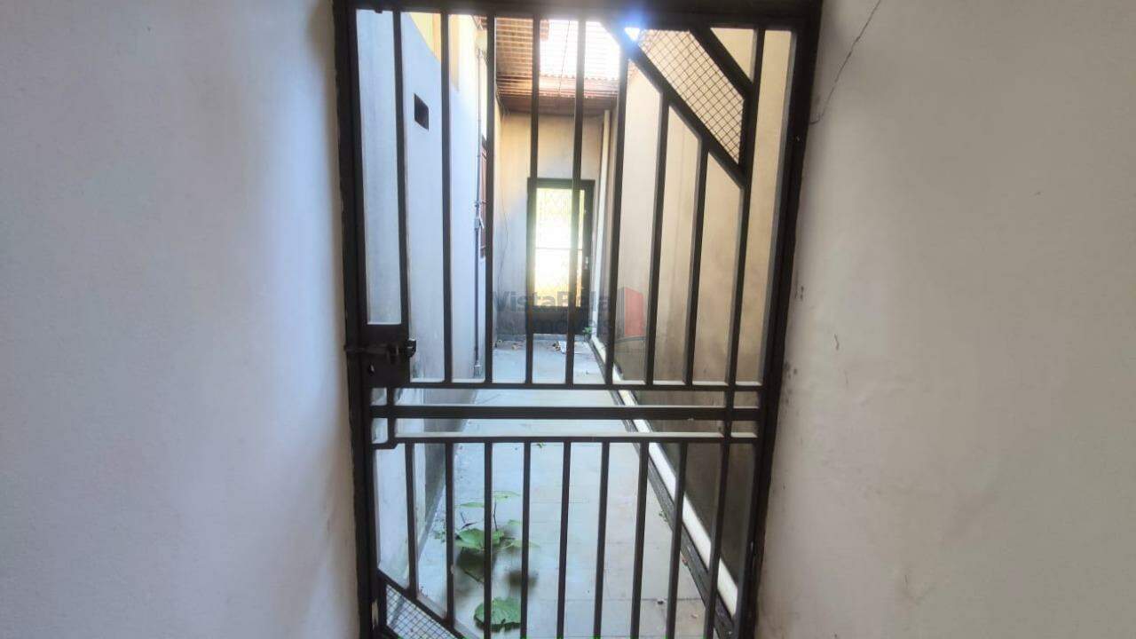 Casa à venda no Centro: 