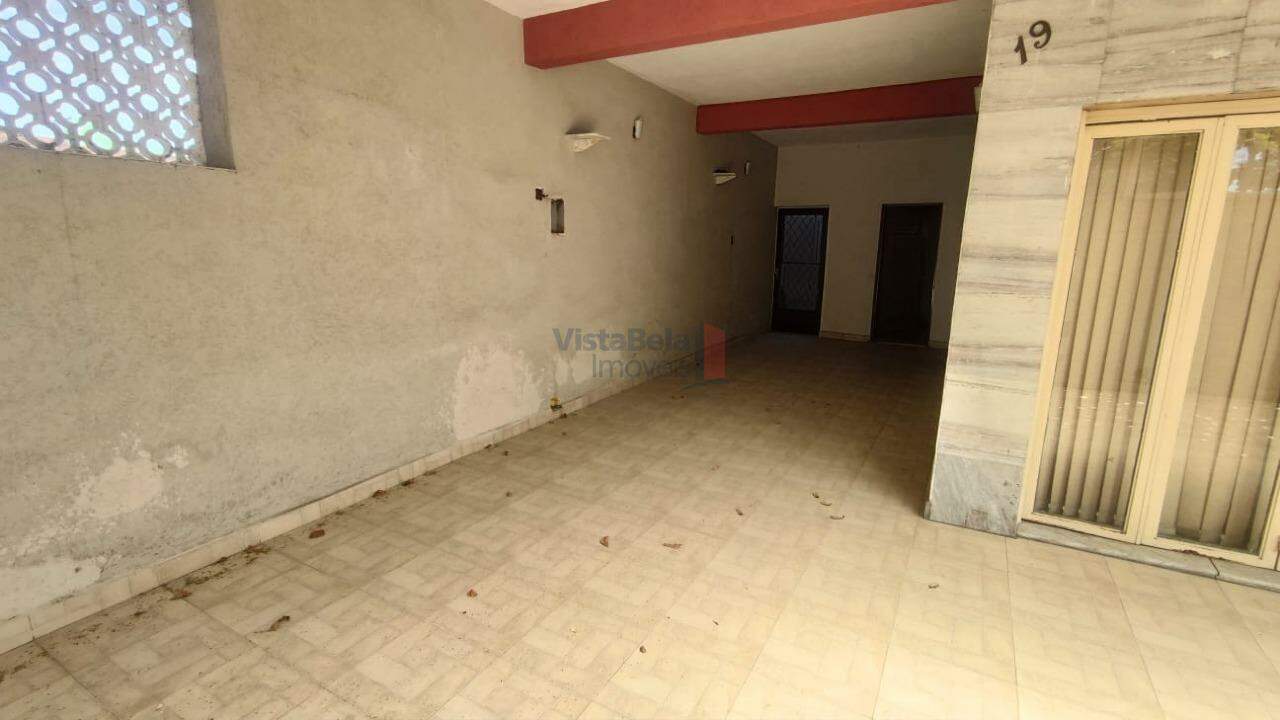 Casa à venda no Centro: 