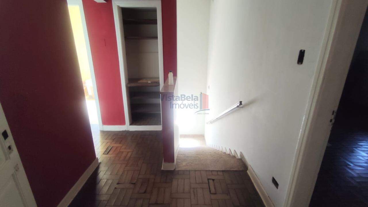 Casa à venda no Centro: 