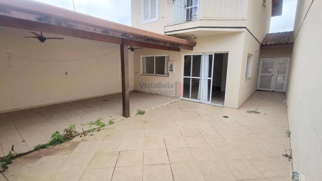 Casa em Condomínio à venda no Quiririm: 