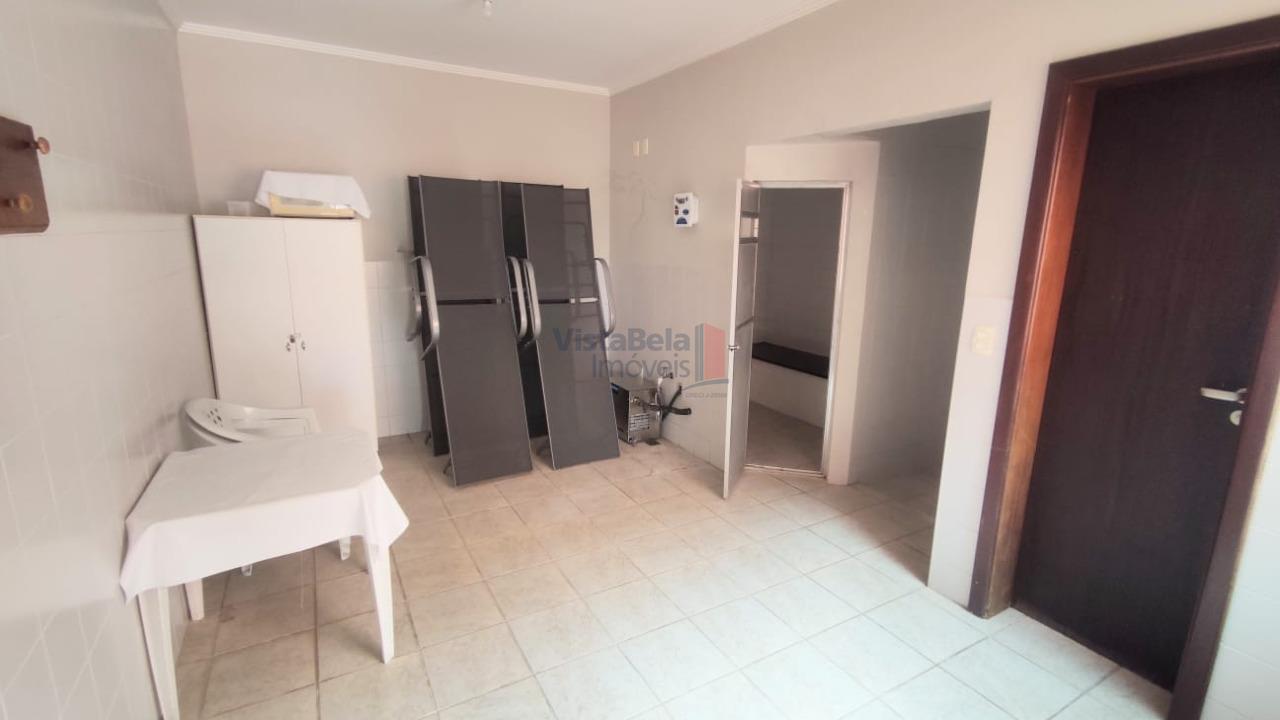 Casa em Condomínio à venda no Quiririm: 