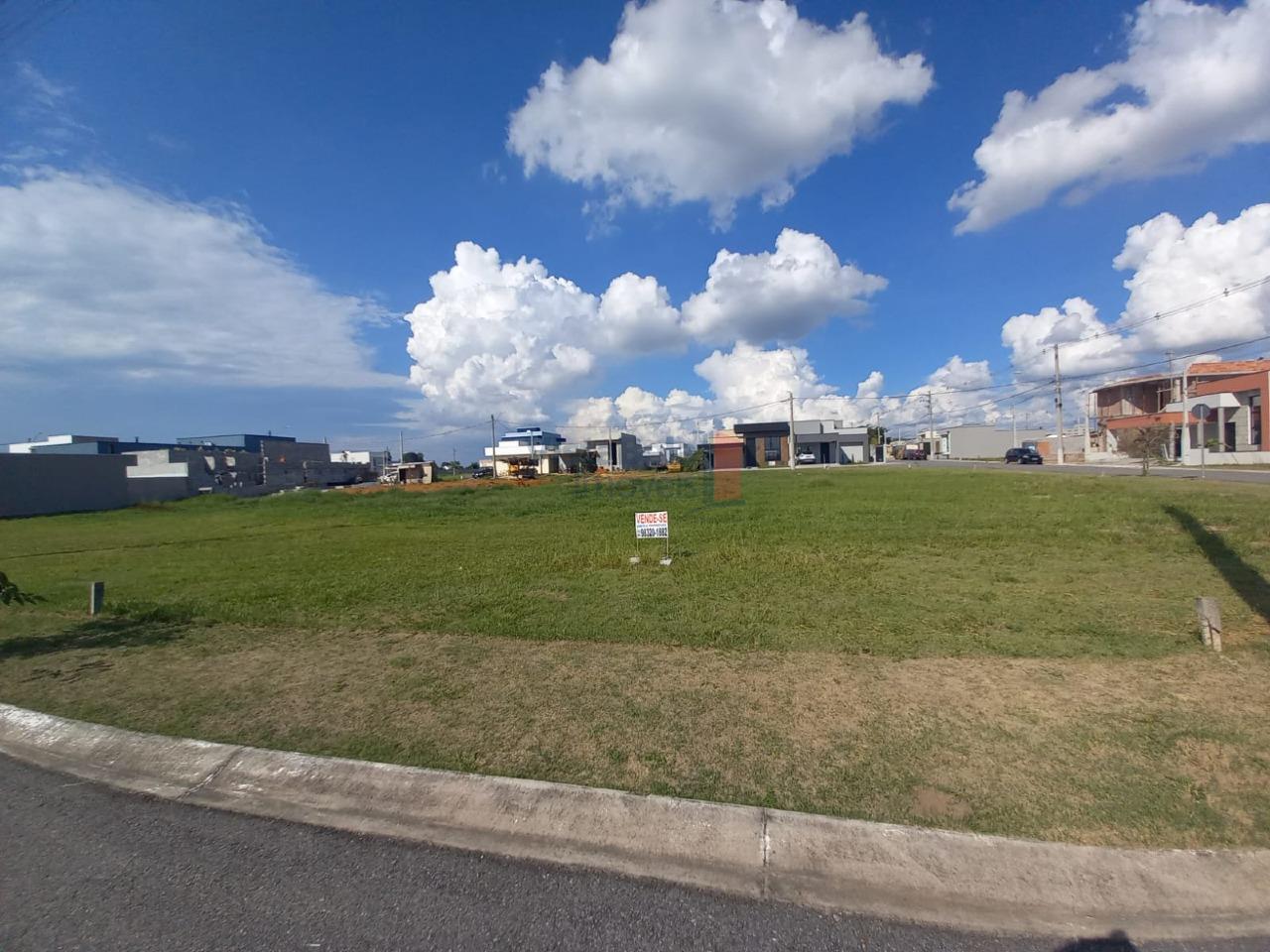 Lote em condomínio à venda no Loteamento Residencial Pérola do Vale: 