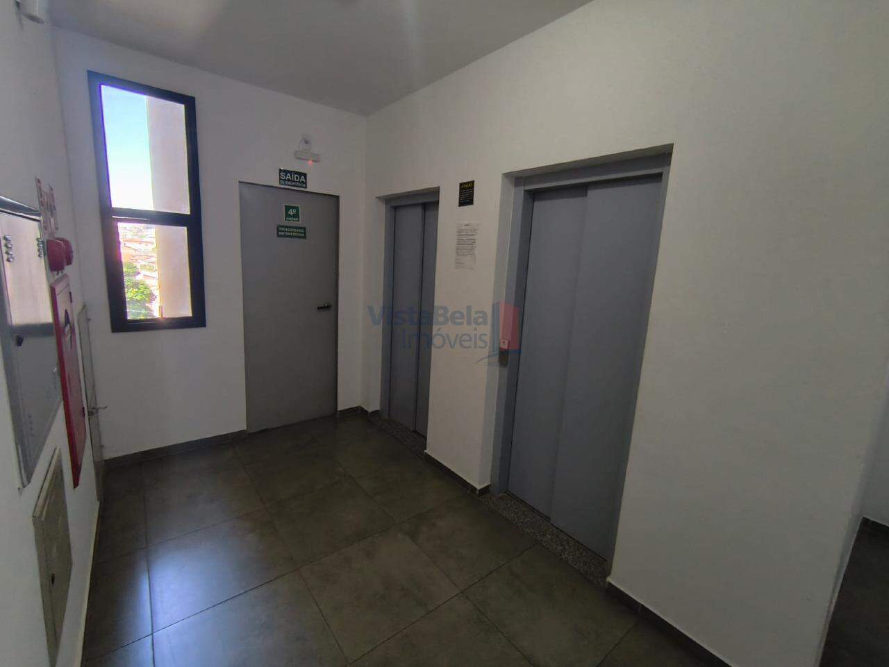 Apartamento à venda no Vila Paulista: 2 Elevadores Social e Serviço